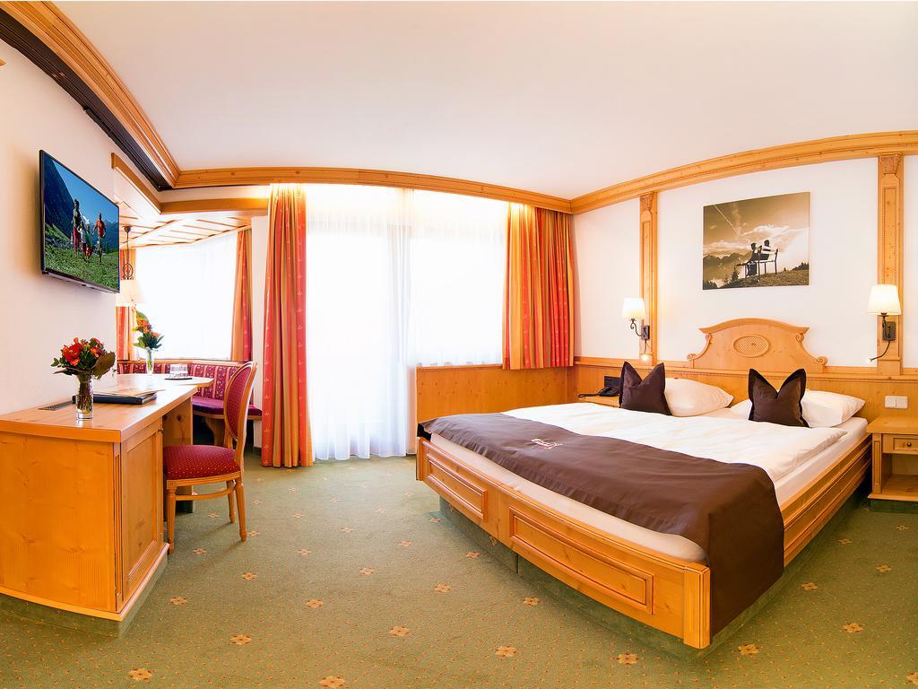 Alpenhotel Tirolerhof Neustift im Stubaital Luaran gambar