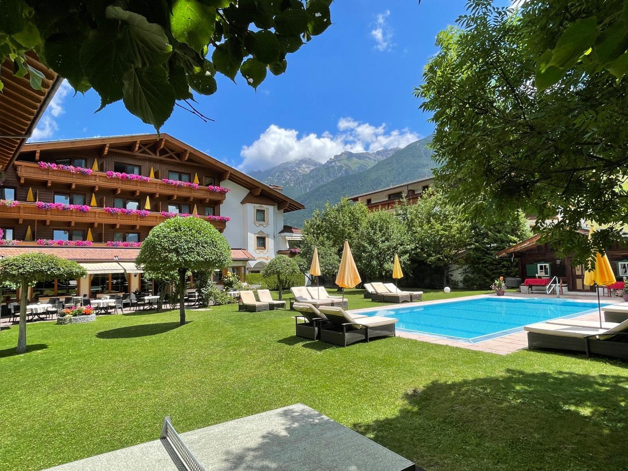 Alpenhotel Tirolerhof Neustift im Stubaital Luaran gambar