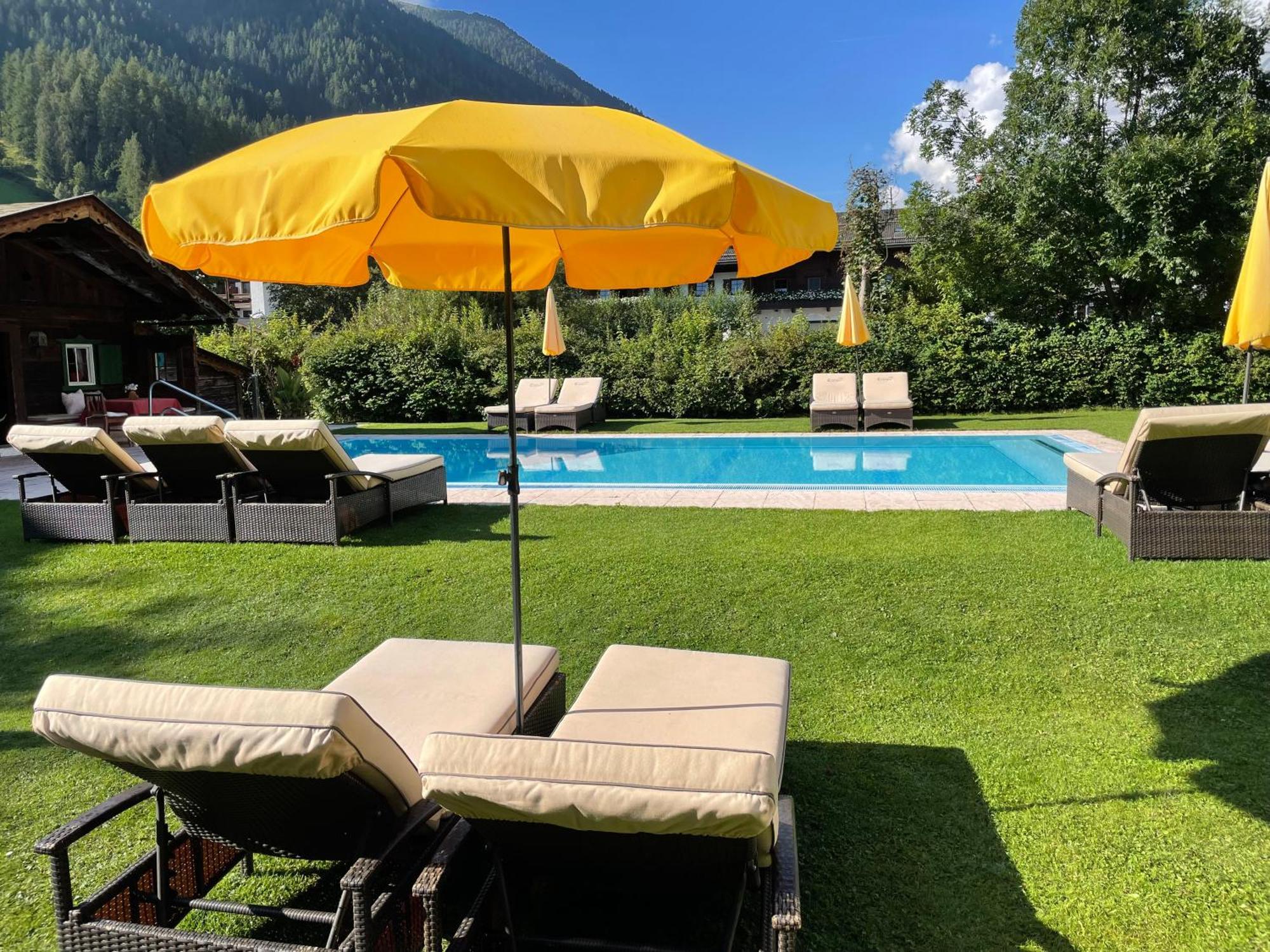 Alpenhotel Tirolerhof Neustift im Stubaital Luaran gambar