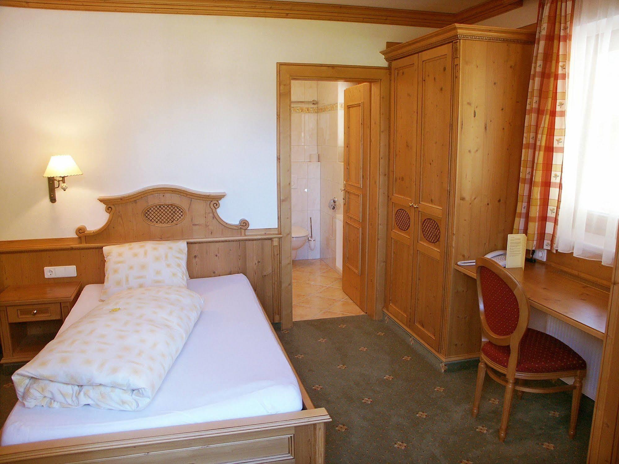 Alpenhotel Tirolerhof Neustift im Stubaital Luaran gambar