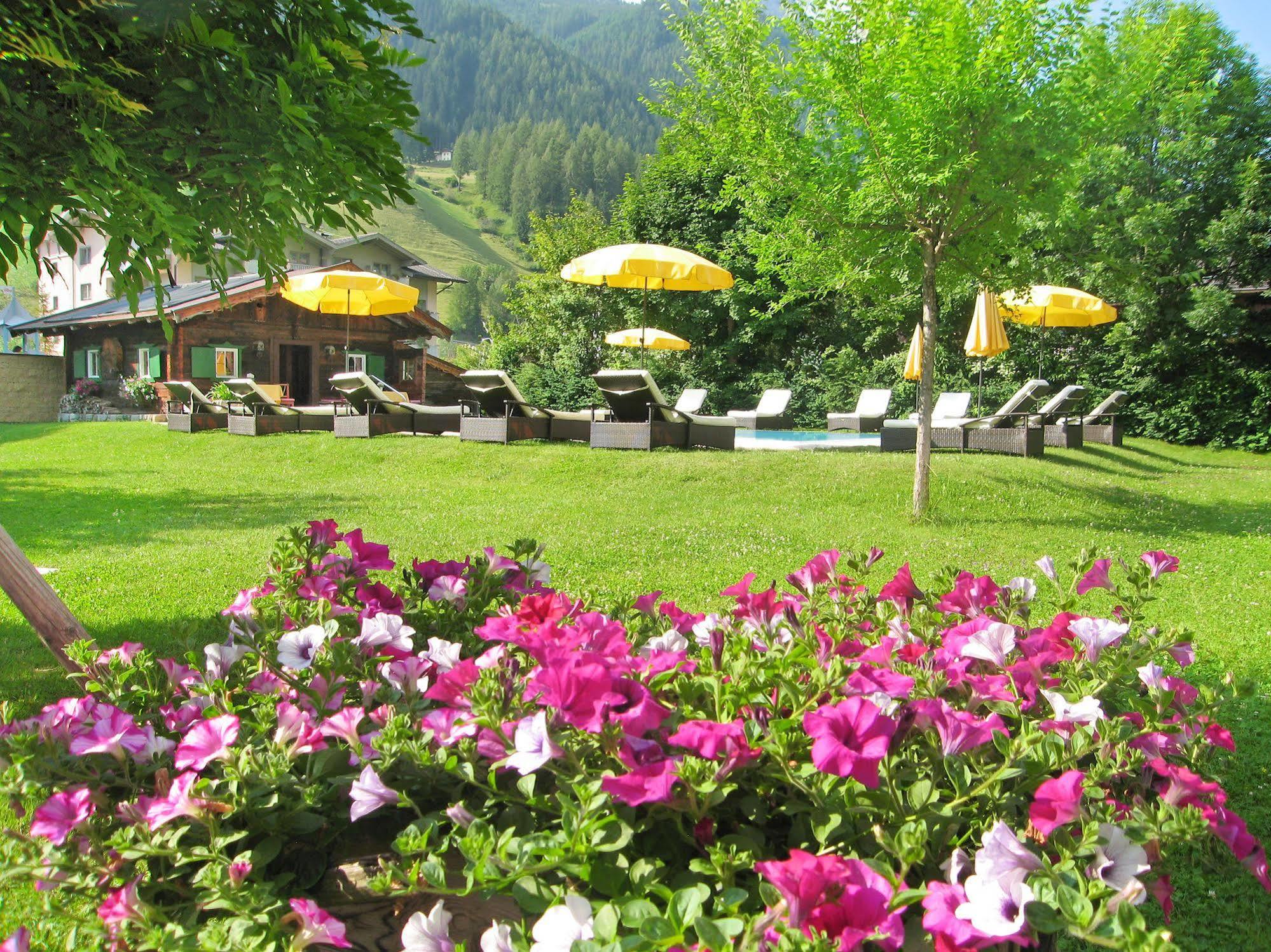 Alpenhotel Tirolerhof Neustift im Stubaital Luaran gambar