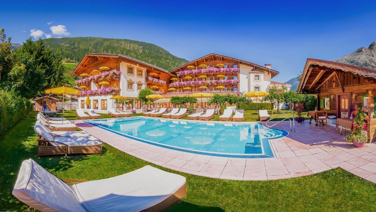 Alpenhotel Tirolerhof Neustift im Stubaital Luaran gambar
